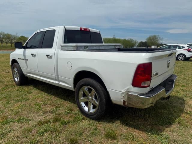 Image of Dodge Ram 1500 equipment image 2