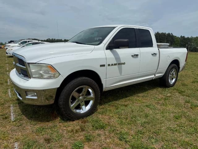 Image of Dodge Ram 1500 equipment image 1