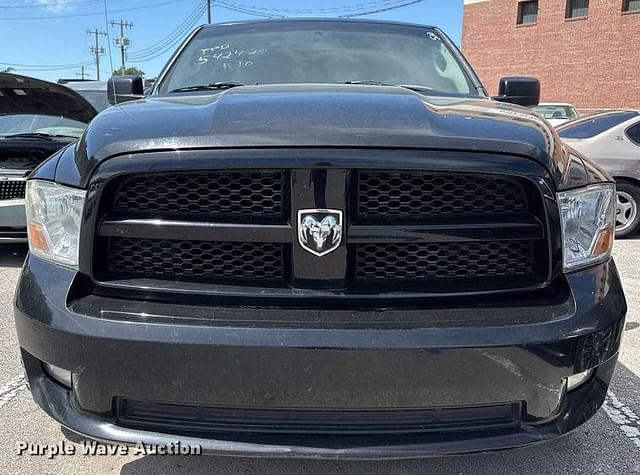 Image of Dodge Ram 1500 equipment image 1