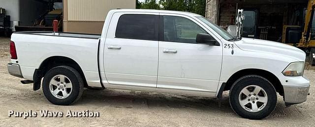 Image of Dodge Ram 1500 equipment image 3