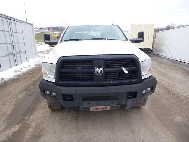 Image of Dodge Ram 2500 equipment image 3