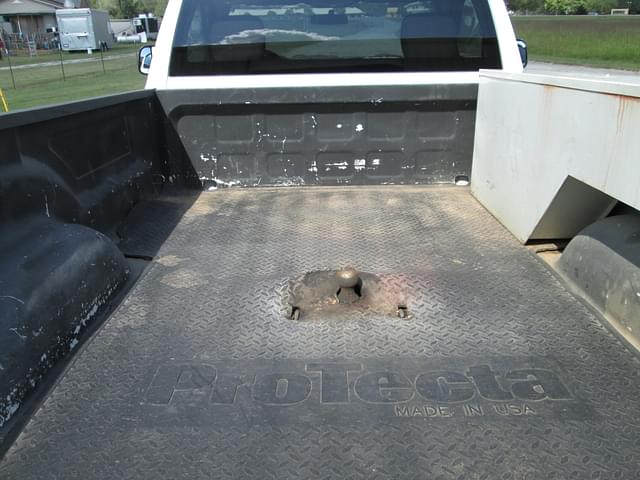 Image of Dodge Ram 2500 equipment image 4