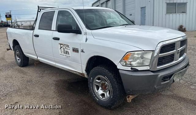 Image of Dodge Ram 2500 equipment image 2