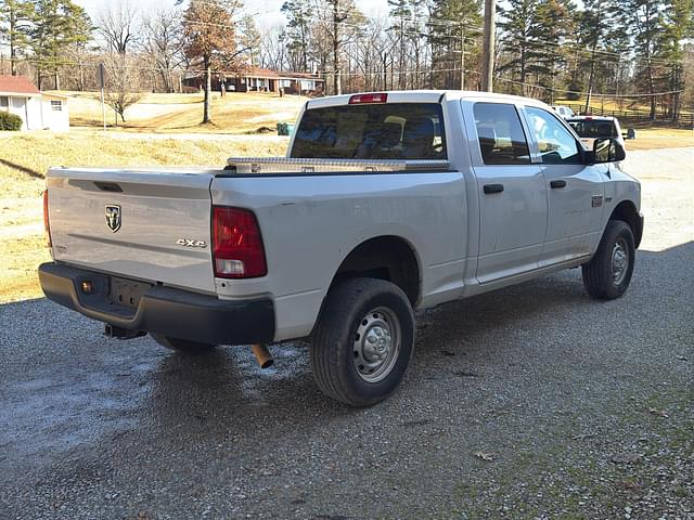 Image of Dodge Ram 2500 equipment image 4