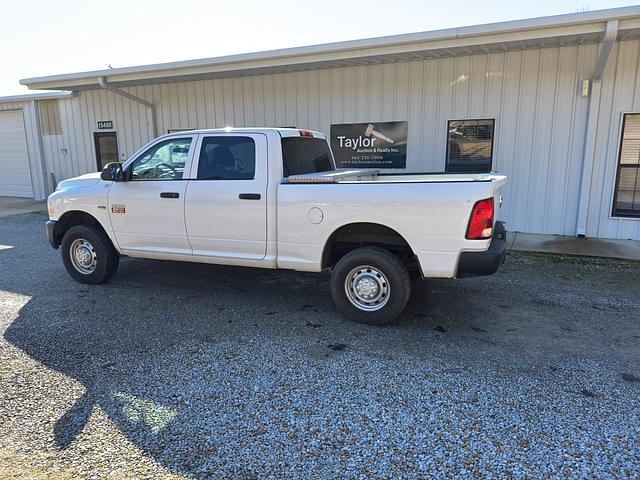 Image of Dodge Ram 2500 equipment image 2