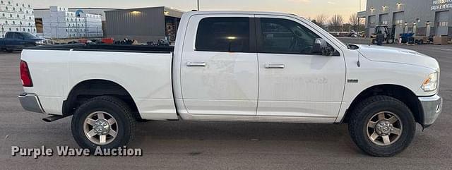 Image of Dodge Ram 2500 equipment image 3