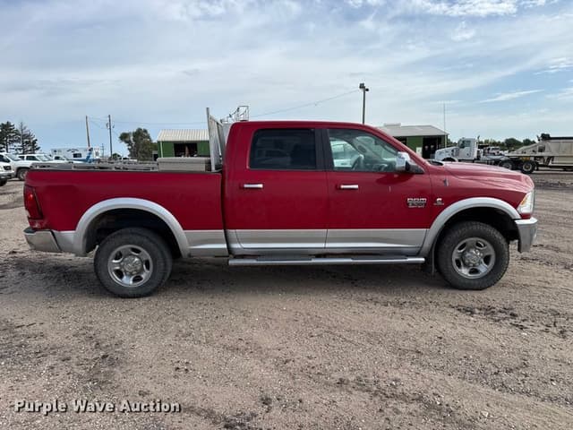 Image of Dodge Ram 2500 equipment image 3