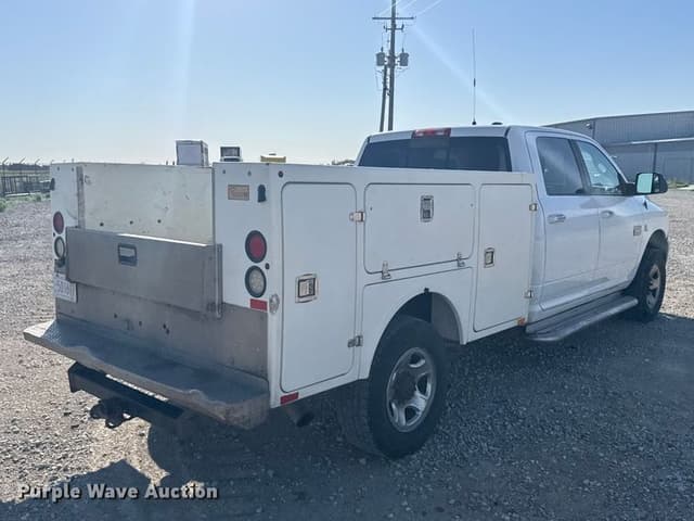 Image of Dodge Ram 2500 equipment image 4
