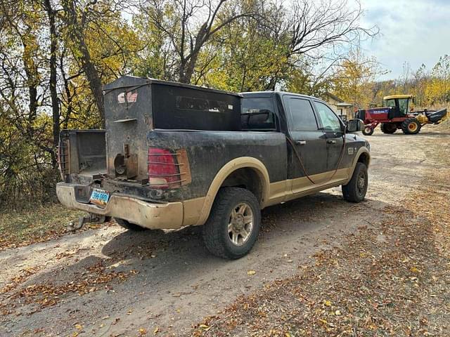 Image of Dodge Ram 2500 equipment image 3