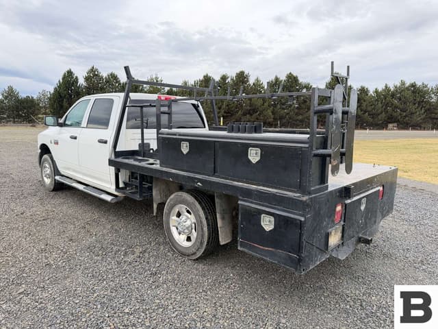 Image of Dodge Ram 2500 equipment image 2