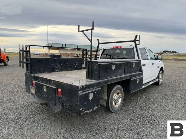 Image of Dodge Ram 2500 equipment image 4