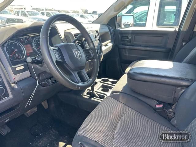 Image of Dodge Ram 2500 equipment image 4