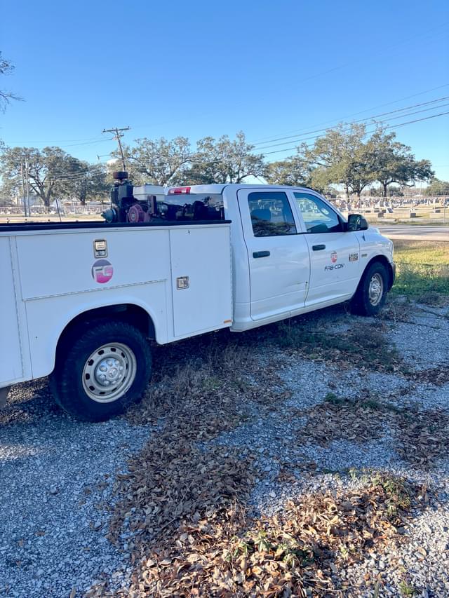 Image of Dodge Ram 2500 equipment image 3