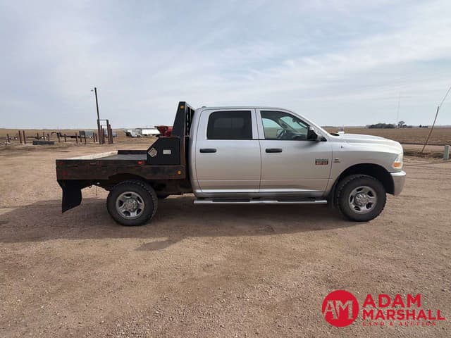 Image of Dodge Ram 2500HD equipment image 3