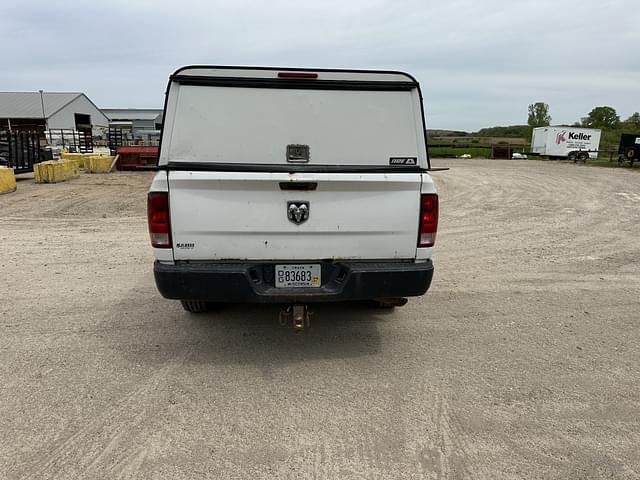 Image of Dodge Ram 2500HD equipment image 4