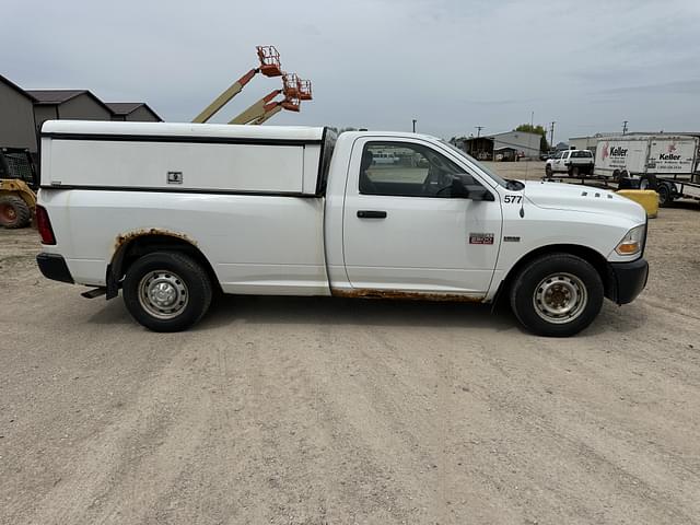 Image of Dodge Ram 2500HD equipment image 3