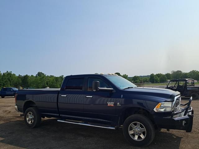 Image of Dodge Ram 2500HD equipment image 1