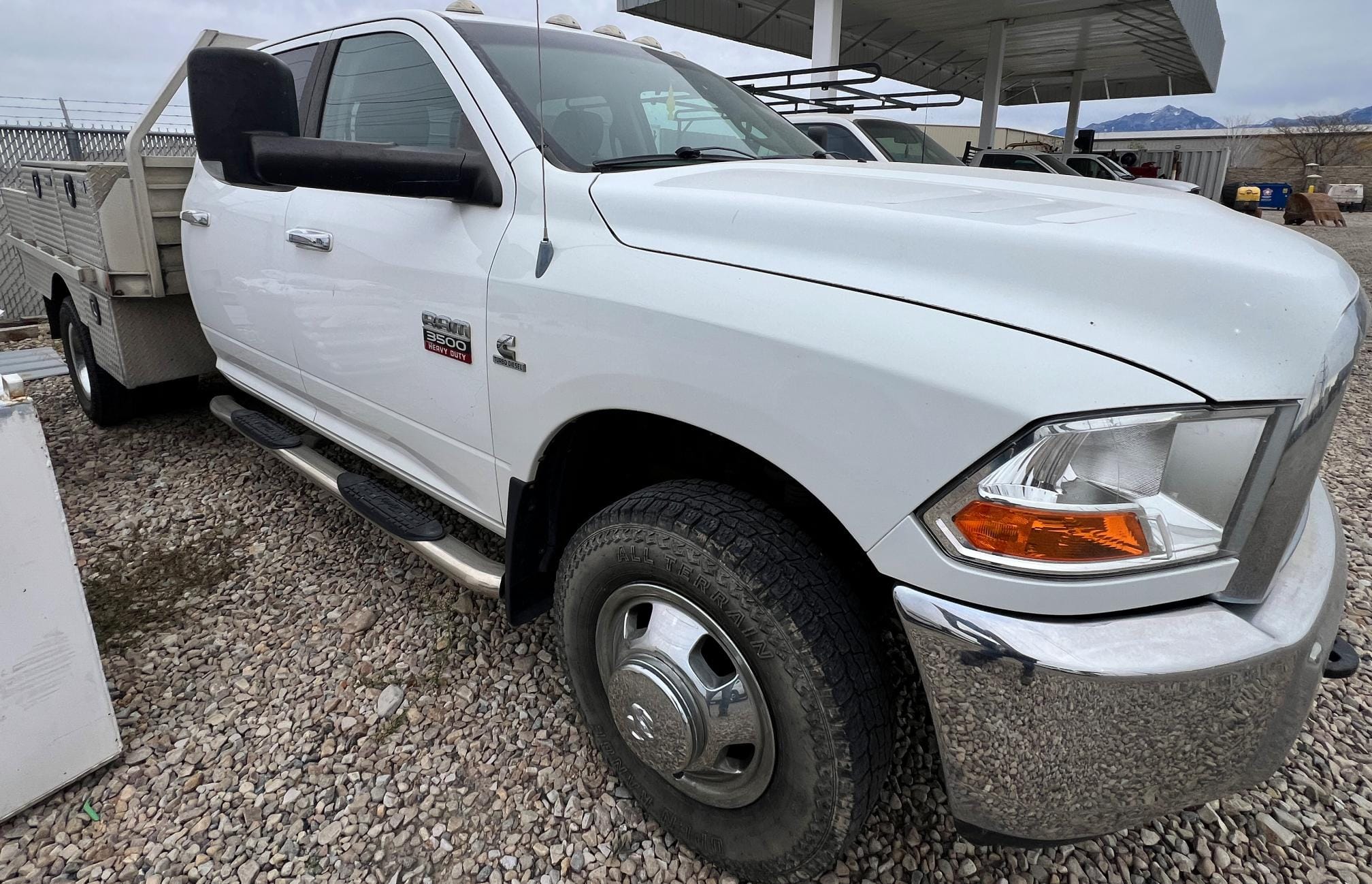 Dodge Ram 3500 Equipment Image0