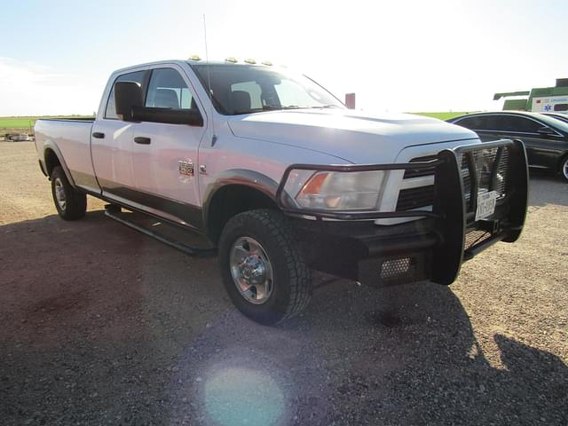 Image of Dodge Ram 3500HD equipment image 4