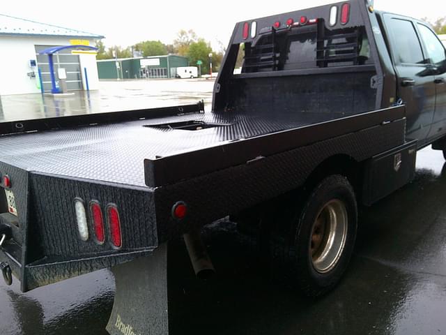 Image of Dodge Ram 3500 equipment image 3
