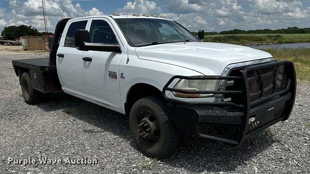 Image of Dodge Ram 3500 equipment image 2