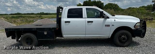 Image of Dodge Ram 3500 equipment image 3