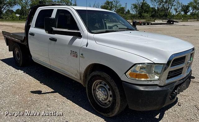 Image of Dodge Ram 3500 equipment image 2