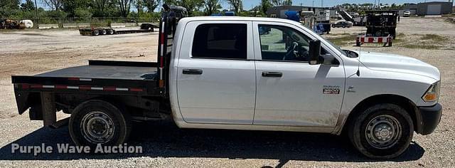 Image of Dodge Ram 3500 equipment image 3