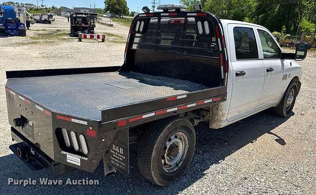 Image of Dodge Ram 3500 equipment image 4