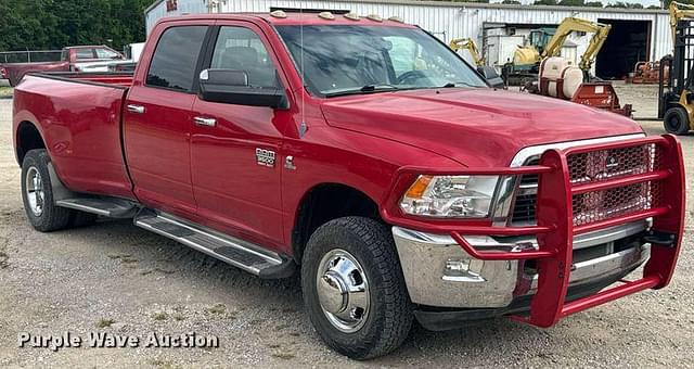 Image of Dodge Ram 3500 equipment image 2