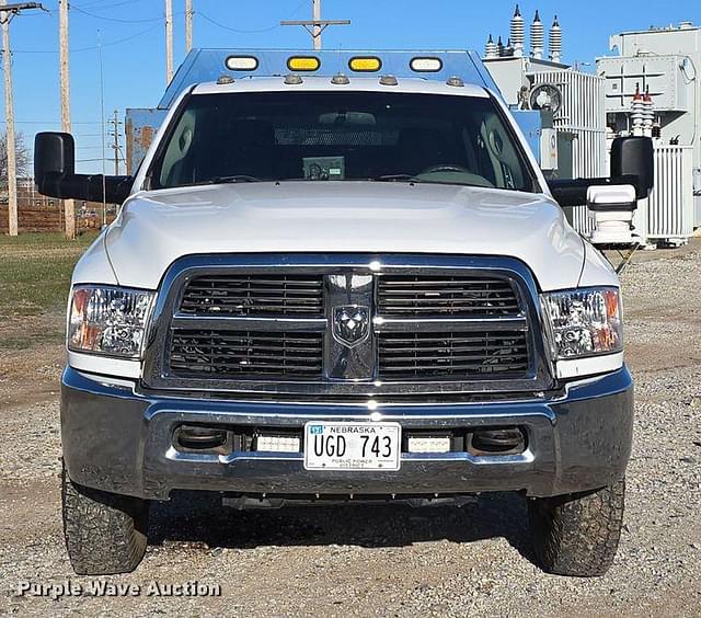 Image of Dodge Ram 3500 equipment image 1