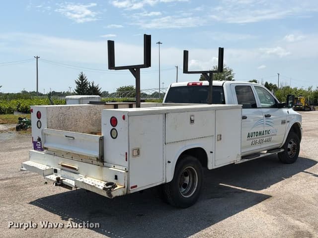 Image of Dodge Ram 3500 equipment image 4