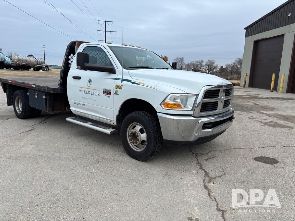 2012 Dodge Ram 3500 Equipment Image0