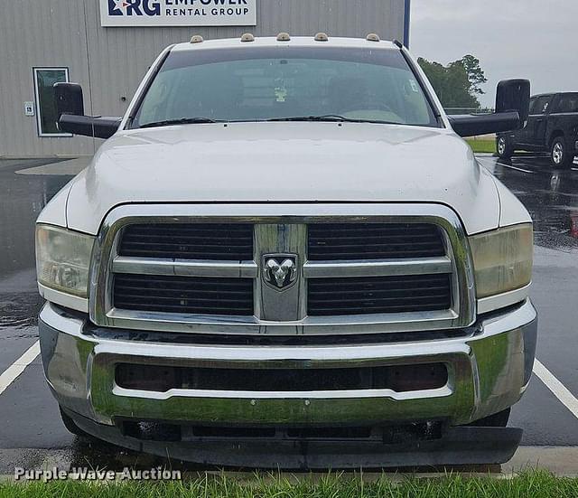 Image of Dodge Ram 3500 equipment image 1