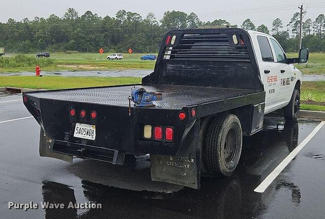 Image of Dodge Ram 3500 equipment image 4