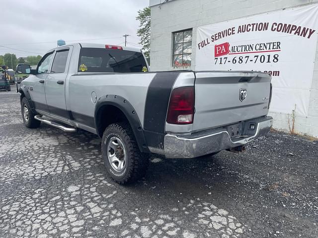 Image of Dodge Ram 3500 equipment image 4