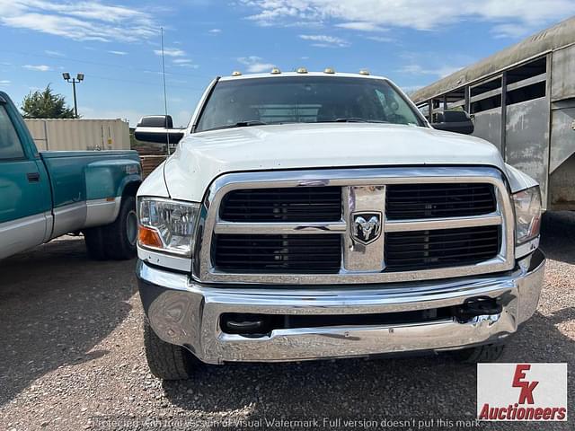 Image of Dodge Ram 3500 equipment image 4