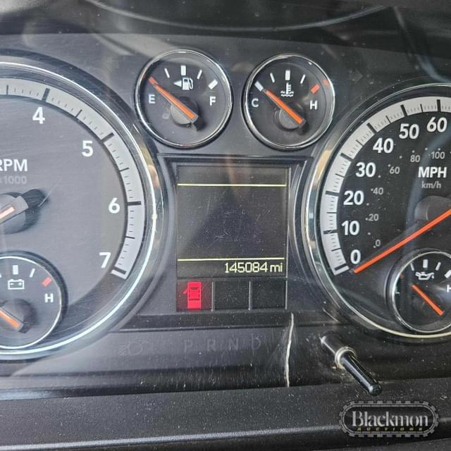 Image of Dodge Ram 3500 equipment image 4