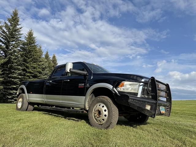 Image of Dodge Ram 3500HD equipment image 4