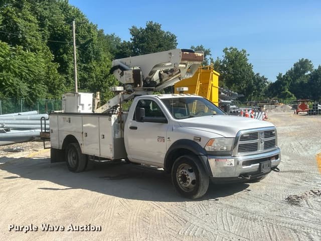 Image of Dodge Ram 5500 equipment image 2