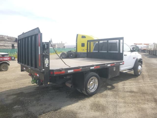 Image of Dodge Ram 5500 equipment image 2