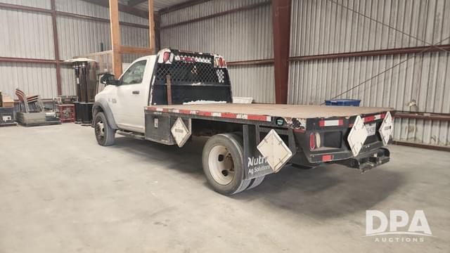 Image of Dodge Ram 5500 equipment image 2