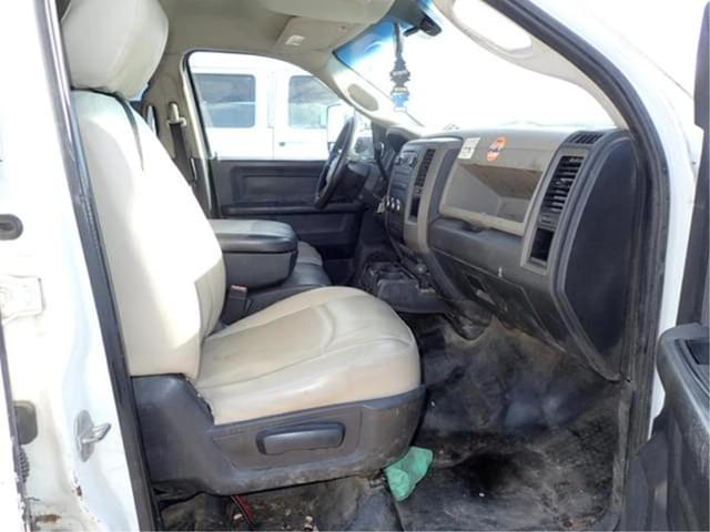 Image of Dodge Ram 5500HD equipment image 4