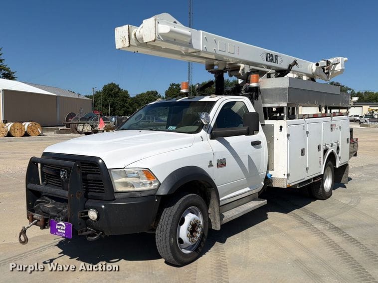 2012 Dodge Ram 5500 Equipment Image0