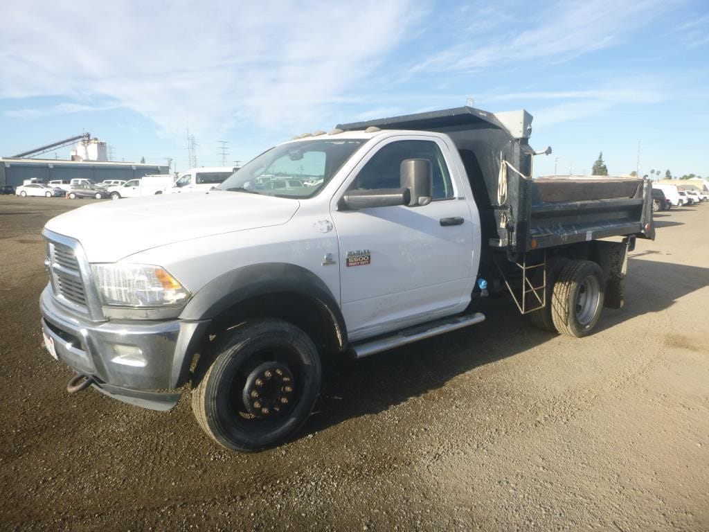 2012 Dodge Ram 5500 Equipment Image0