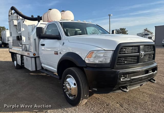 Image of Dodge Ram 5500HD equipment image 2