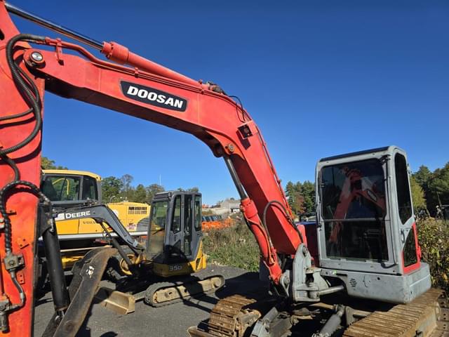 Image of Doosan DX80R equipment image 3