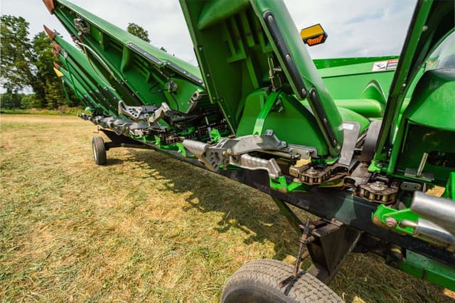 Image of E-Z Trail 680 equipment image 4