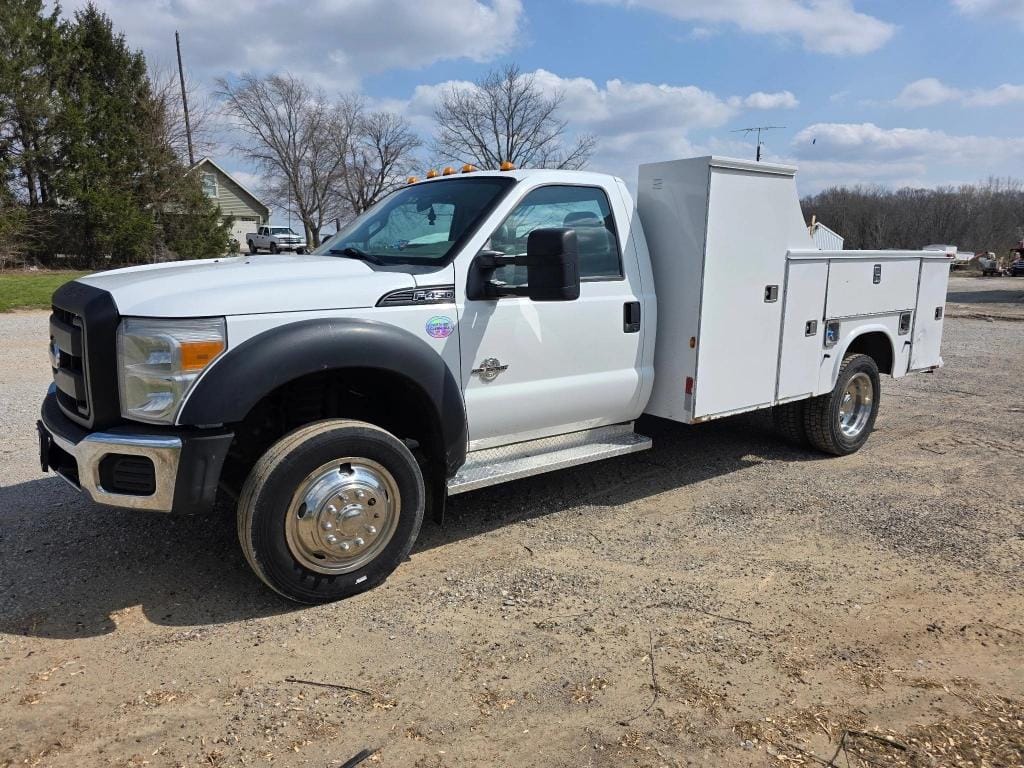 2012 Ford F-450 Equipment Image0