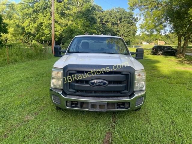Image of Ford F-250 equipment image 1